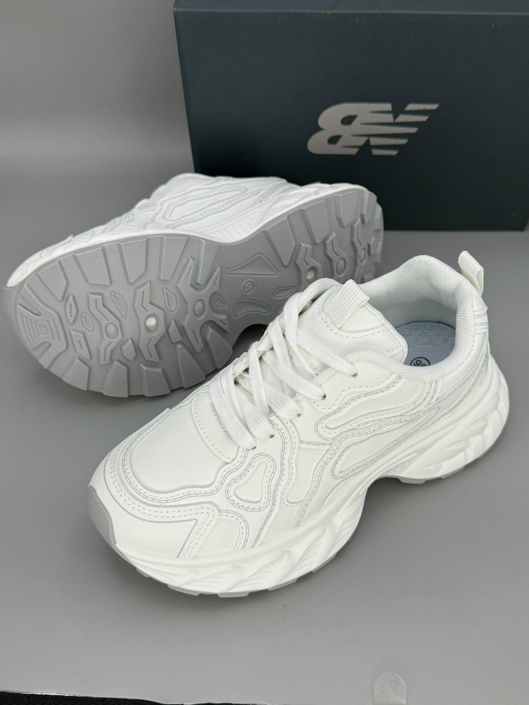 женские кроссовки,белые кроссовки,кроссовки на массивной подошве,женские массивные кроссовки,модные кроссовки