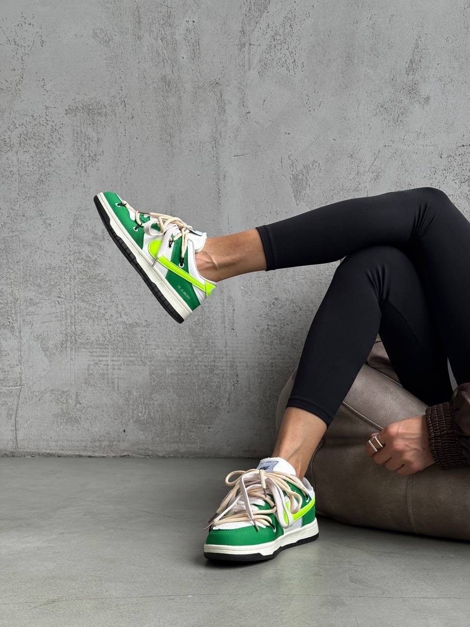 женские кроссовки,кроссовки,кроссовки nike женские,спортивная ,стильные кроссовки