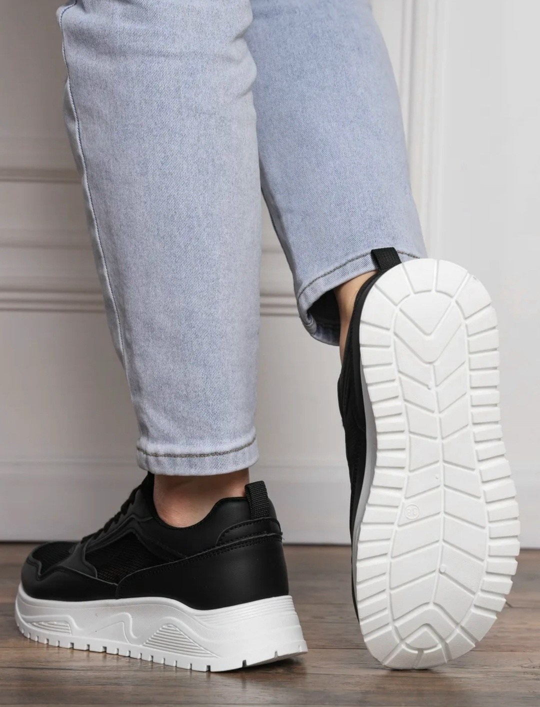 ,черные женские кроссовки,кроссовки женскиe, спортивная,spor ayakkabi