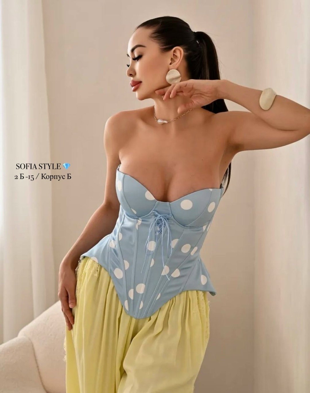 корсет,корсет женский,корсет топ,джинсы с корсетом,корсет с джинсами образ