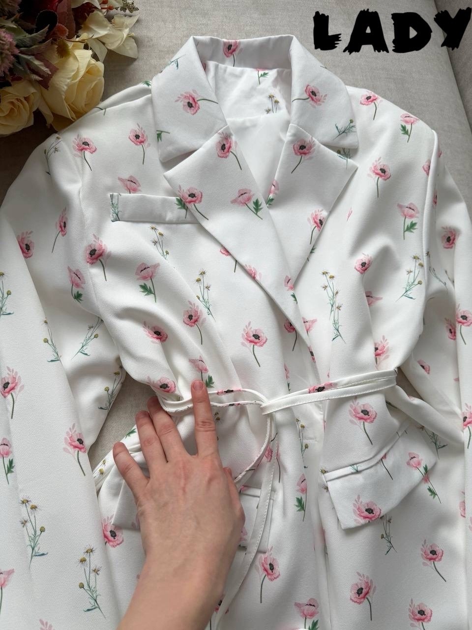модный женский пиджак с цветочным принтом,элегантный пиджак с цветочным принтом,элегантный длинный женский жакет с цветочным принтом,пиджак оверсайз с цветочным принтом leroy style,пиджак с цветочным