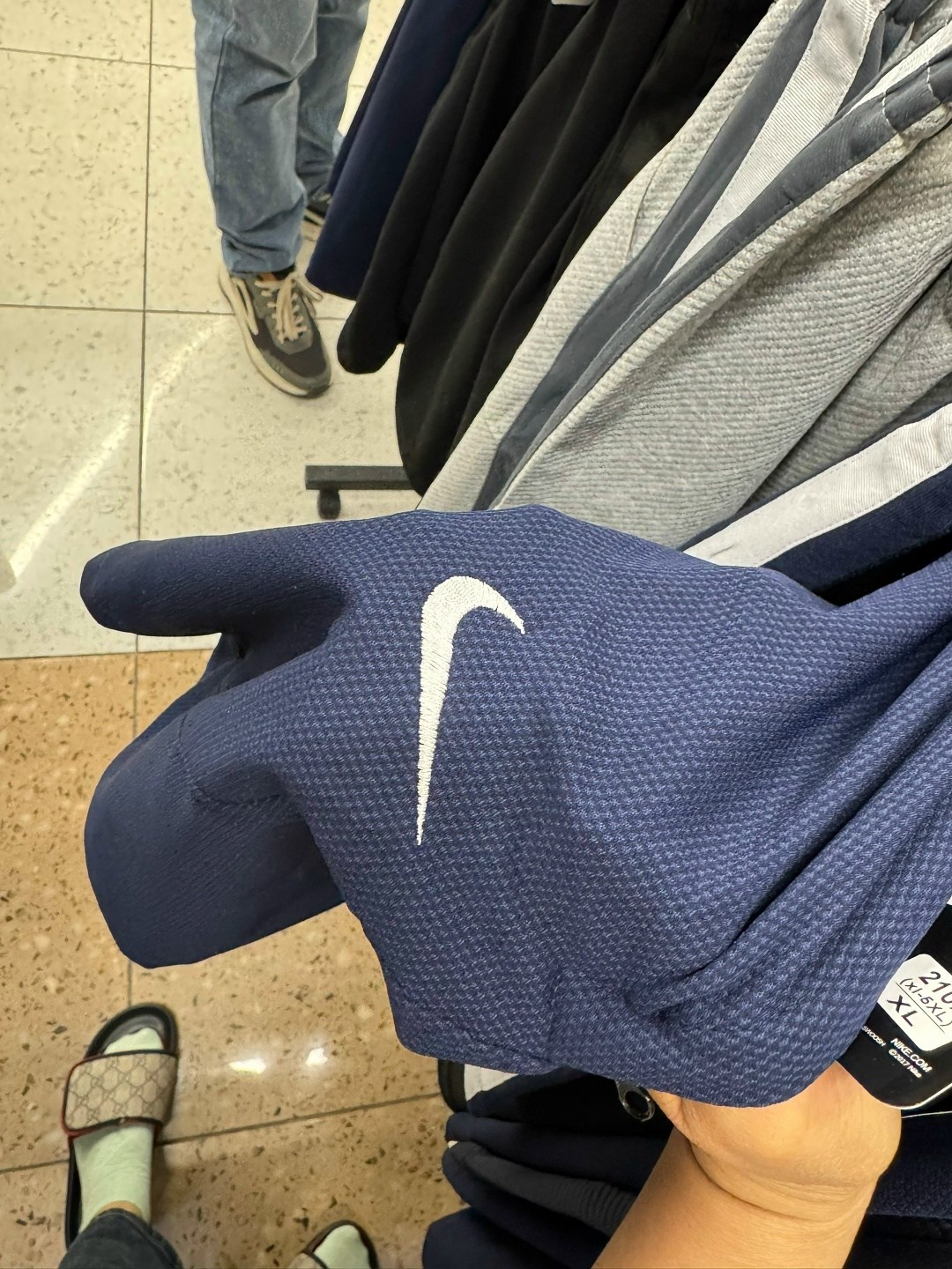 мужские спортивные шорты адидас essentials,мужские спортивные шорты adidas,шорты мужские спортивные адидас,шорты мужские adidas,шорты адидас мужские харден