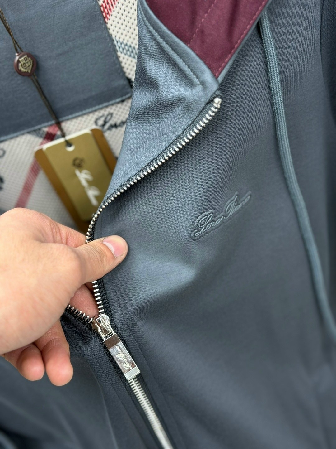 спортивный костюм brunello cucinelli,спортивный костюм loro piana,спортивный костюм мужской loro piana,костюм brunello cucinelli,костюм спортивный kiton