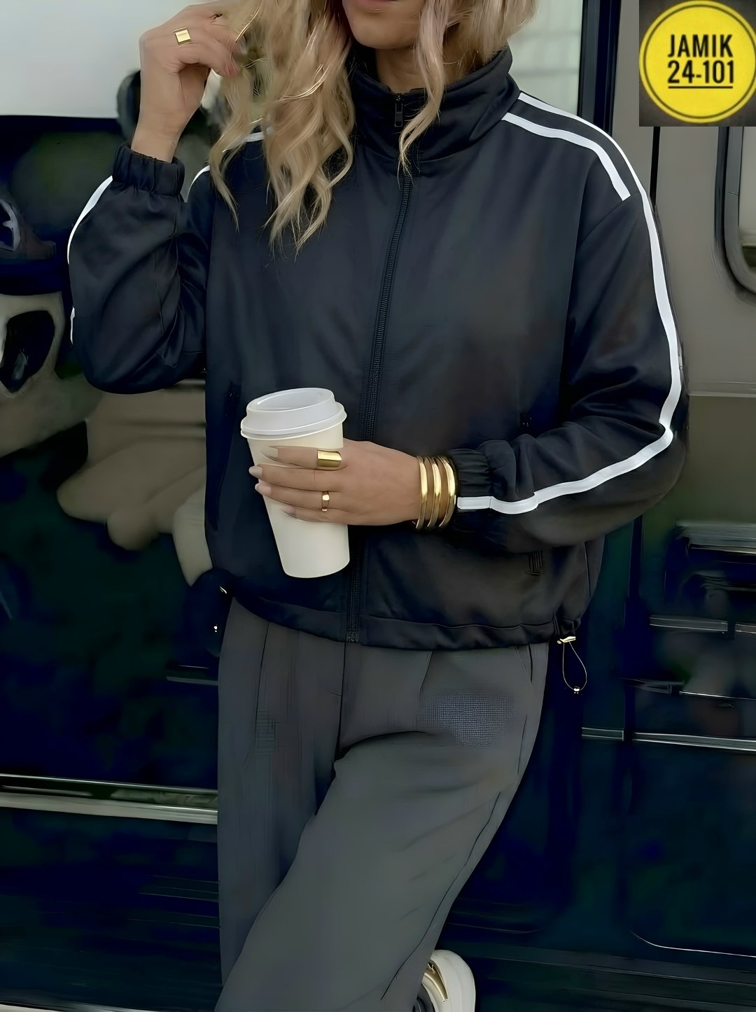 ветровка женская,куртка женская бомбер,куртка бомбер,легкая куртка,куртка женская