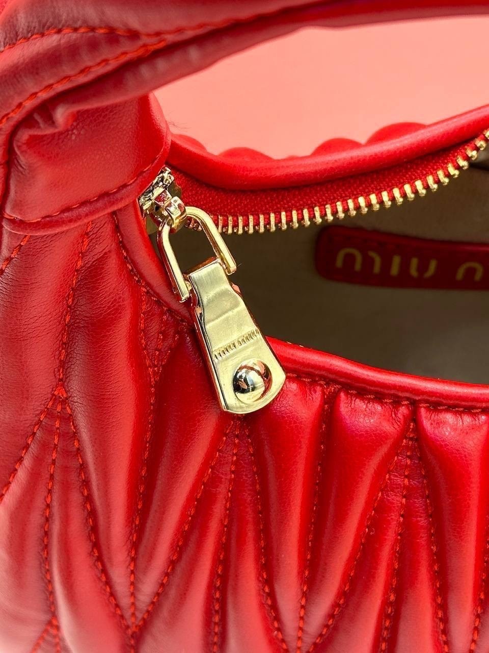 сумка miu miu миу,сумки miu miu,сумка miu miu оригинал,сумка женская miu miu,miu miu сумка на плечо