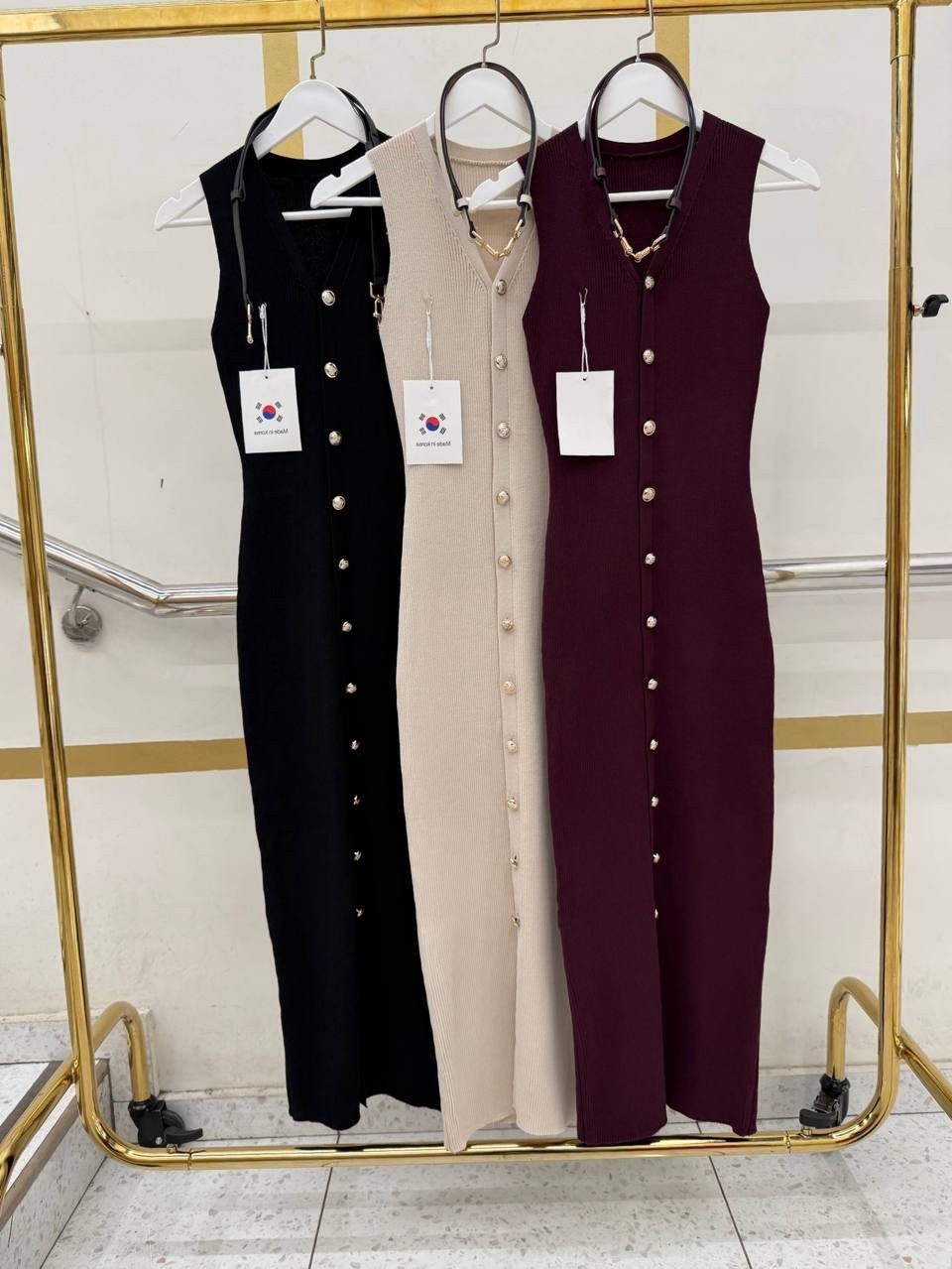 трикотажное платье,платье без рукавов,платье,вязаное платье,облегающее платье