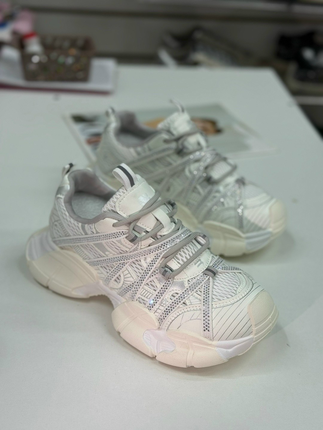 женские кроссовки,кроссовки balenciaga 3xl женские,кроссовки balenciaga,кроссовки,женские кроссовки balenciaga