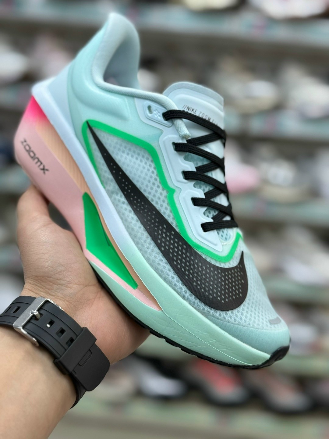 кроссовки nike,кроссовки,nike кроссовки женские,кроссовки мужские женские,женские кроссовки