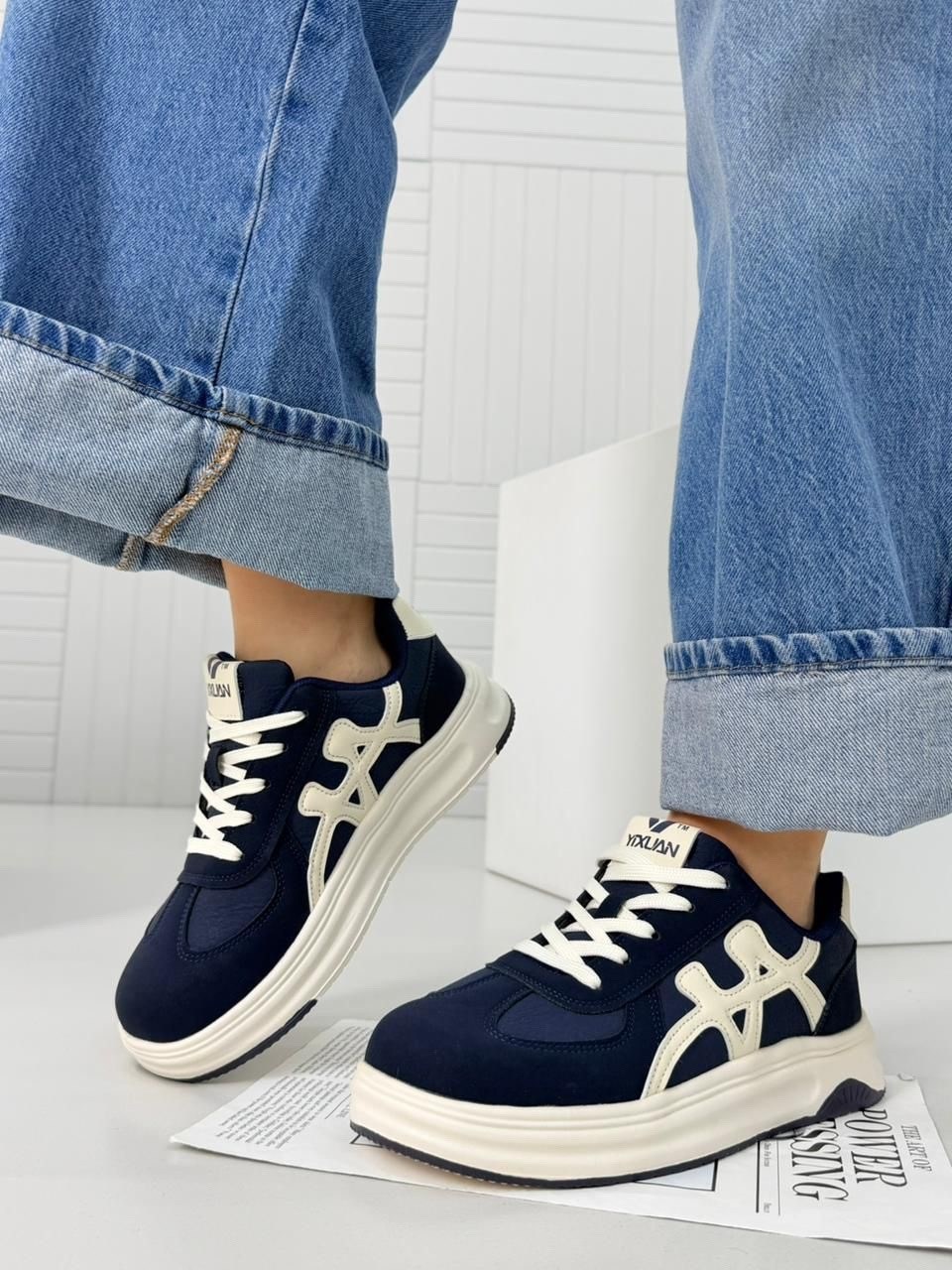 кроссовки женскиe,,повседневные кроссовки,кроссовки для женщин,модные кроссовки