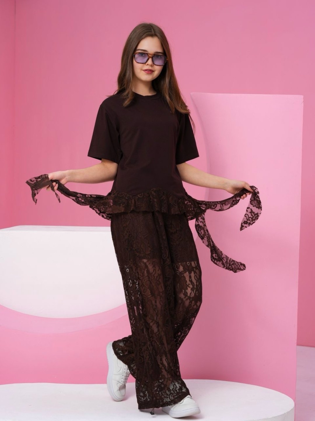 кружевная юбка,брюки женские кружевные,брюки из кружева,костюм брючный белый,кружевные брюки