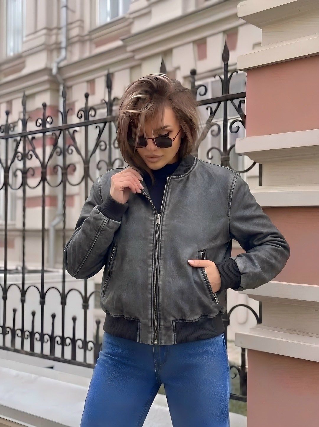 кожаная куртка,куртка кожаная женская,куртка бомбер,куртка бомбер из экокожи,куртка бомбер женская