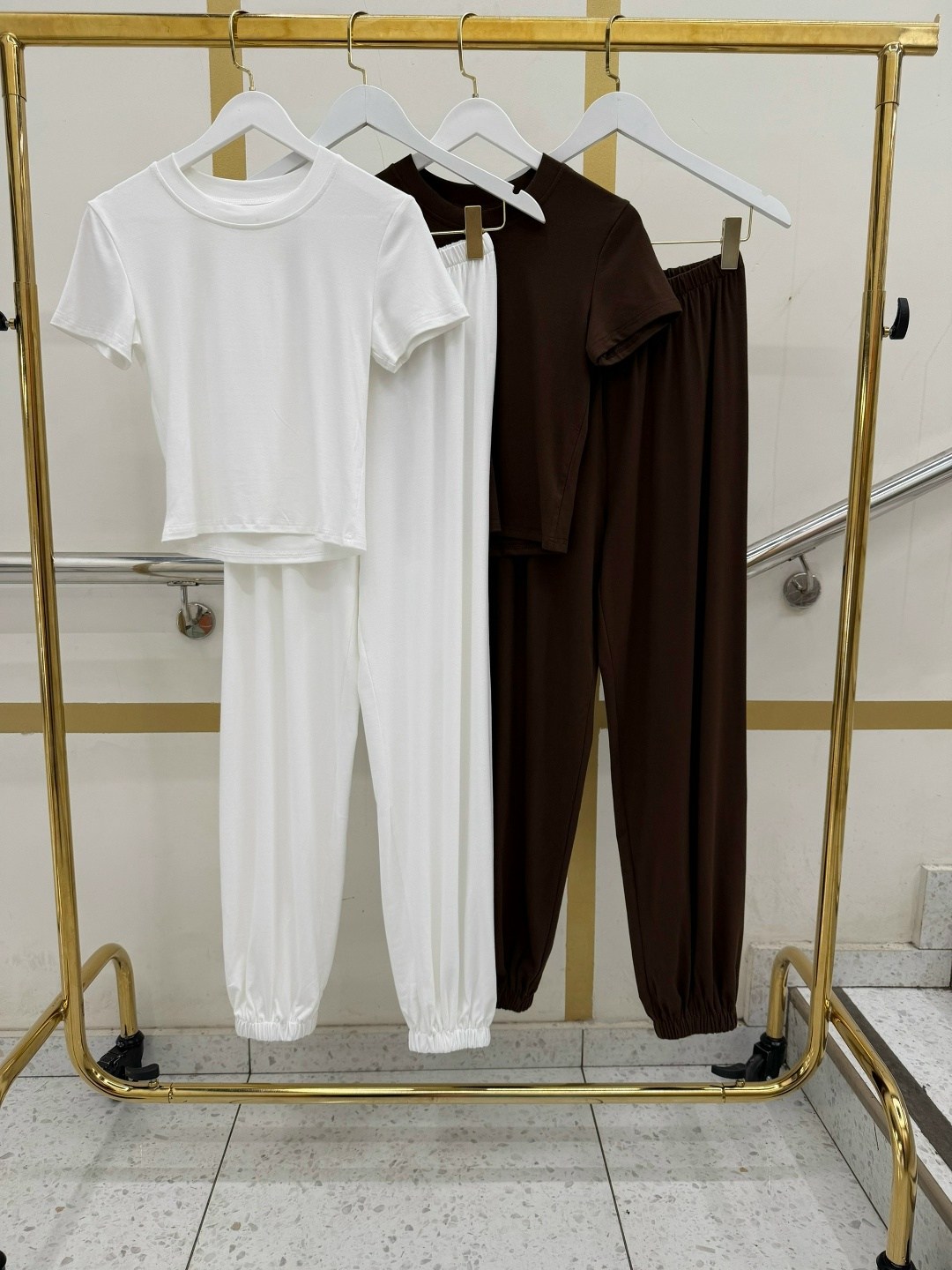 костюм женский,костюм с брюками,спортивные костюм,костюм с широкими брюками,костюм с широкими штанами