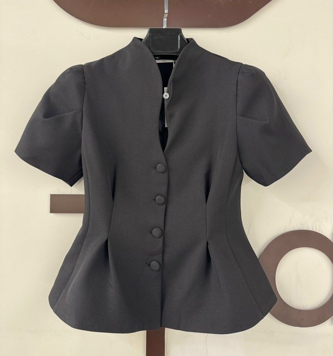 приталенная блуза,элегантное модное,женские жакеты,приталенный жилет,жакет