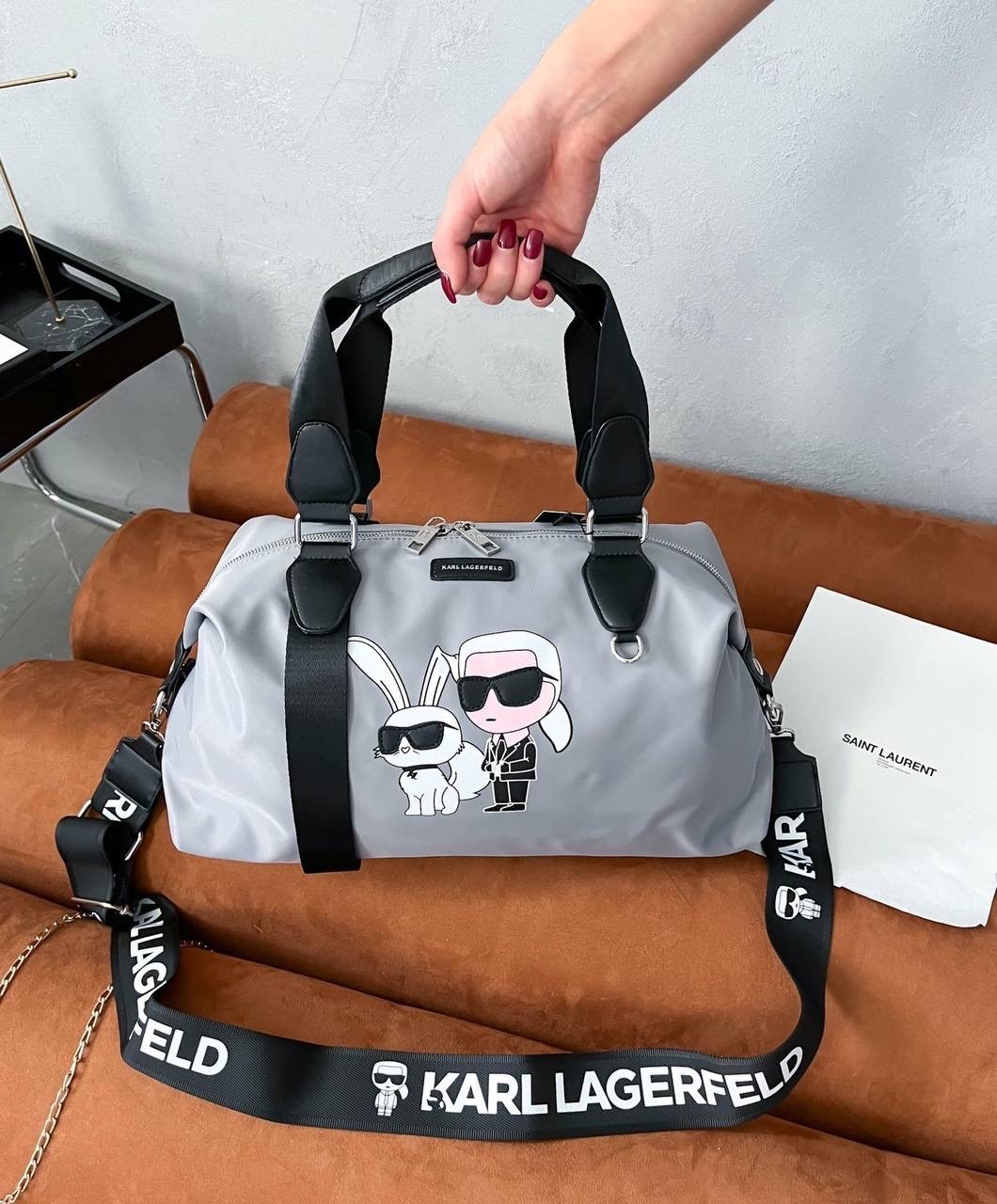 дорожная сумка karl lagerfeld,сумка karl lagerfeld спортивная,сумка karl lagerfeld,сумка женская дорожная спортивная karl lagerfeld,сумка спортивная дорожная шоппер karl lagerfeld
