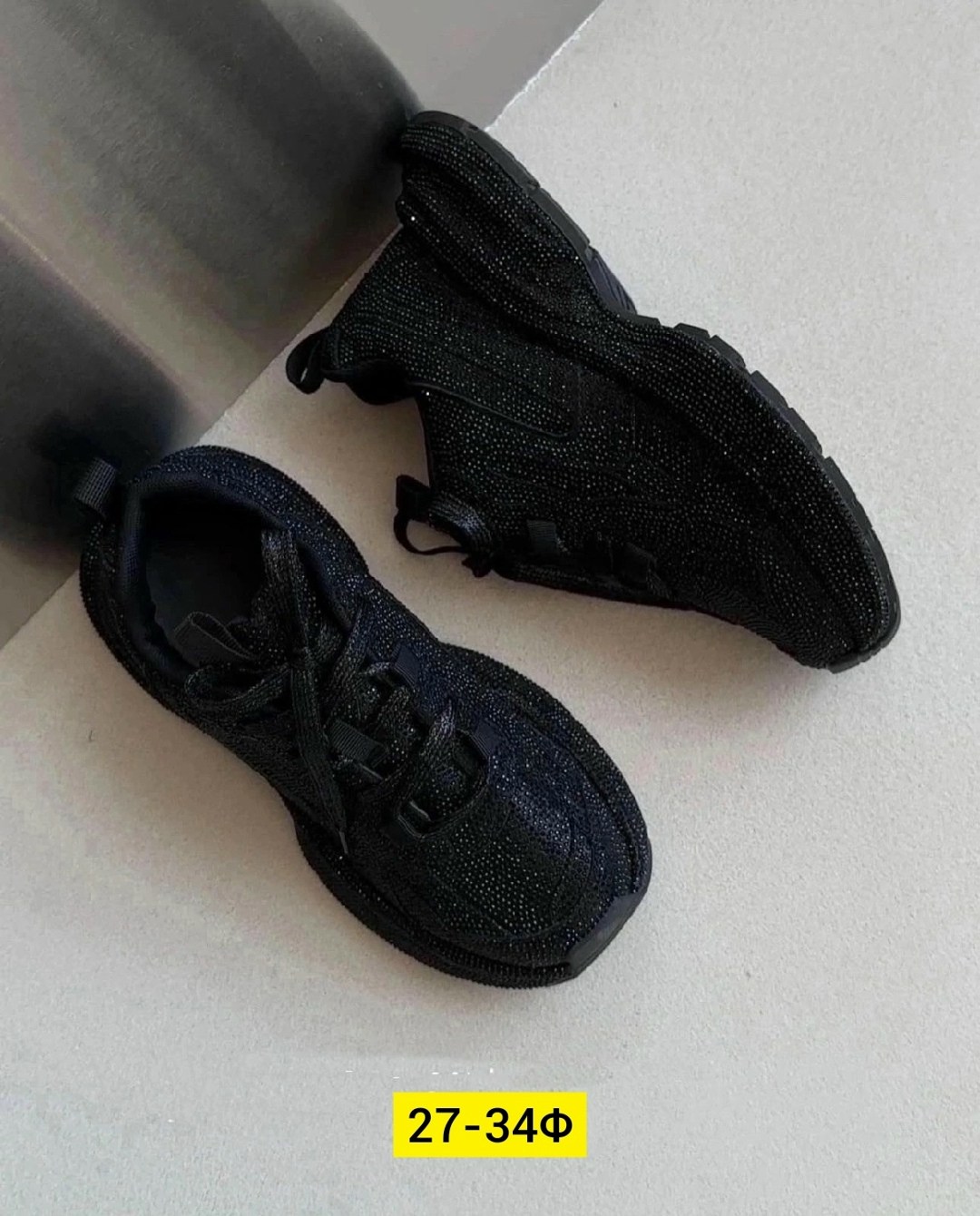 женские кроссовки,,блестящие кроссовки,модные женские кроссовки,adidas yeezy boost 350 v 2
