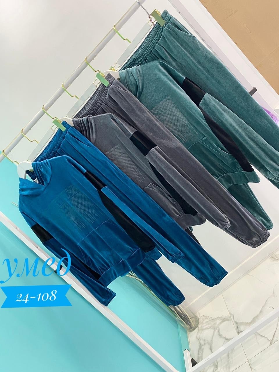 женский спортивный костюм больших размеров,велюровые костюмы женские батал,велюровый спортивный костюм больших размеров,костюм двойка женская,велюровый спортивный костюм женски