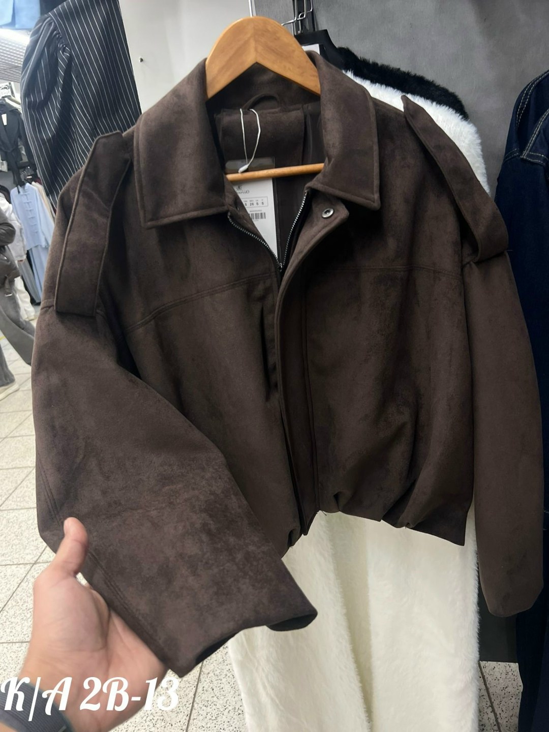 повседневная куртка,замшевая куртка,куртка с карманом,бомбер куртка,куртка модная