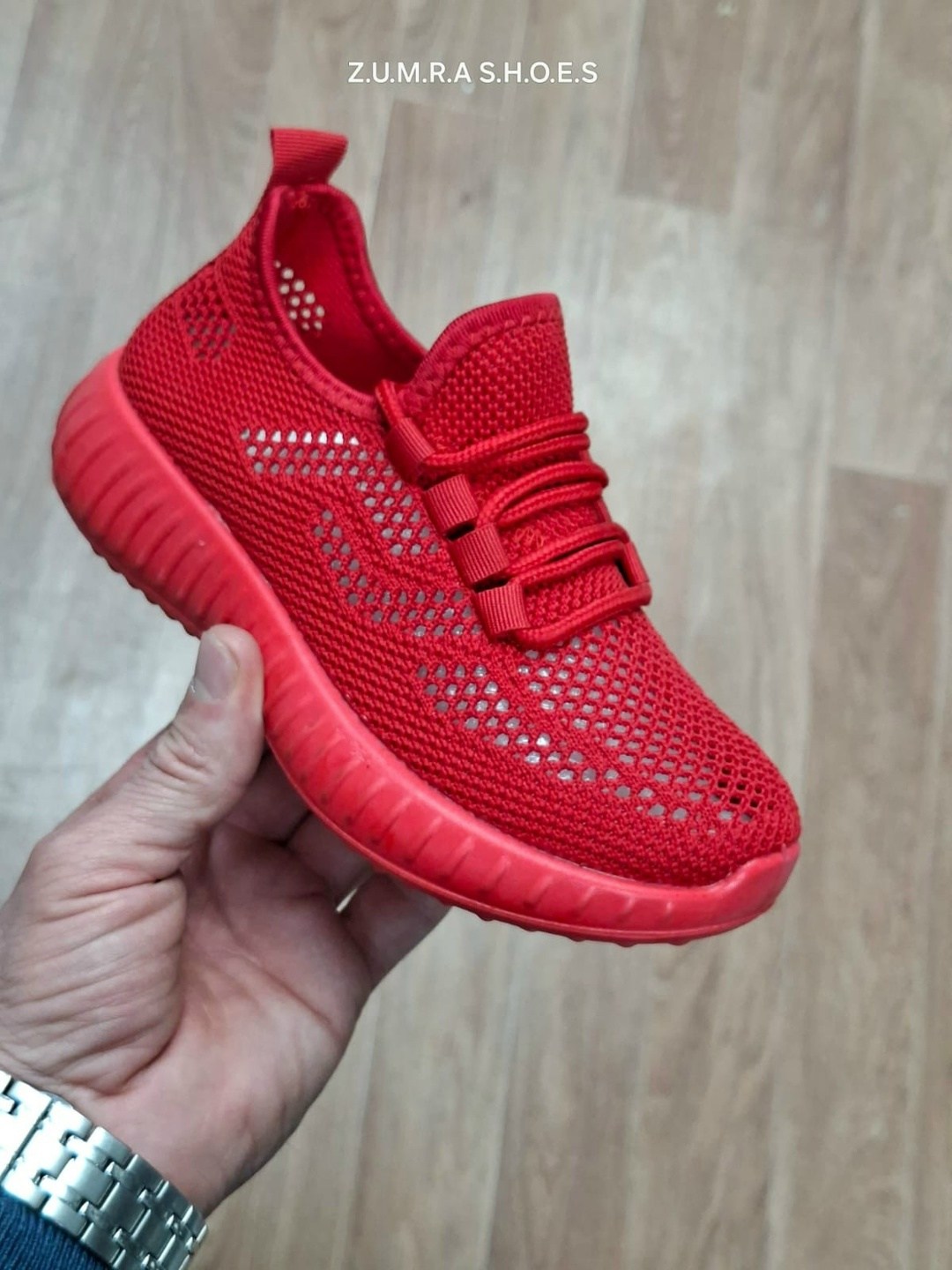 кроссовки изики женские настоящие,кроссовки женскиe,кроссовки изики женские,кроссовки изики,кроссовки изики летние