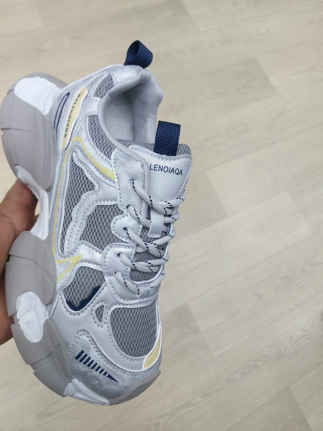 кроссовки женскиe,женские массивные кроссовки,кроссовки повседневные,массивные кроссовки,оригинальные кроссовки