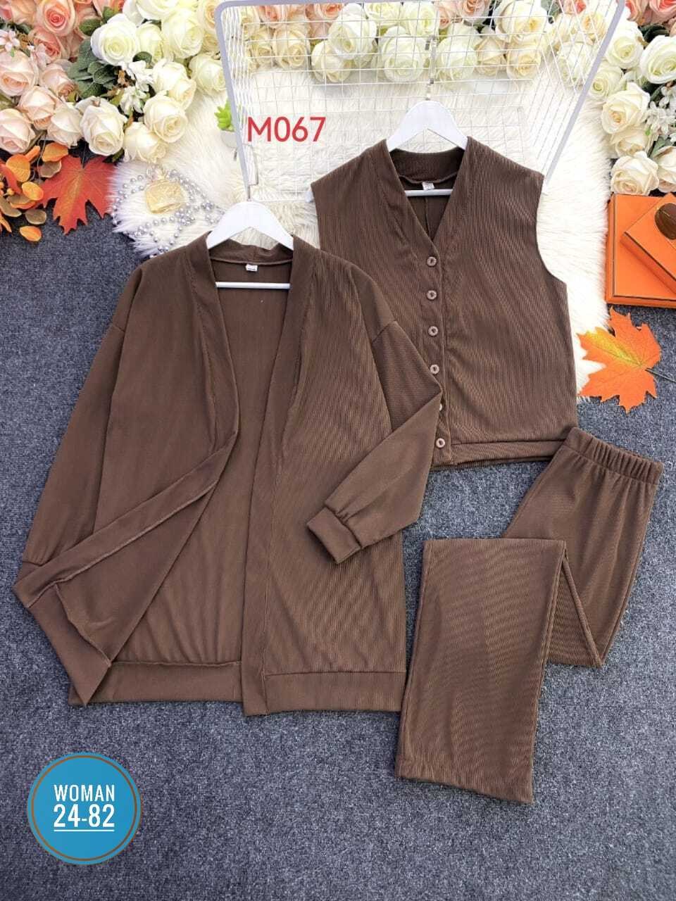 костюм тройка женский,трикотажный костюм тройка,трикотажный брючный костюм тройка,брючный костюм,костюм трикотажный