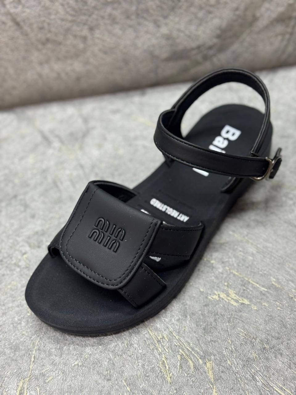 ,сандалии,детские сандалии,сандали,сандалии мужские