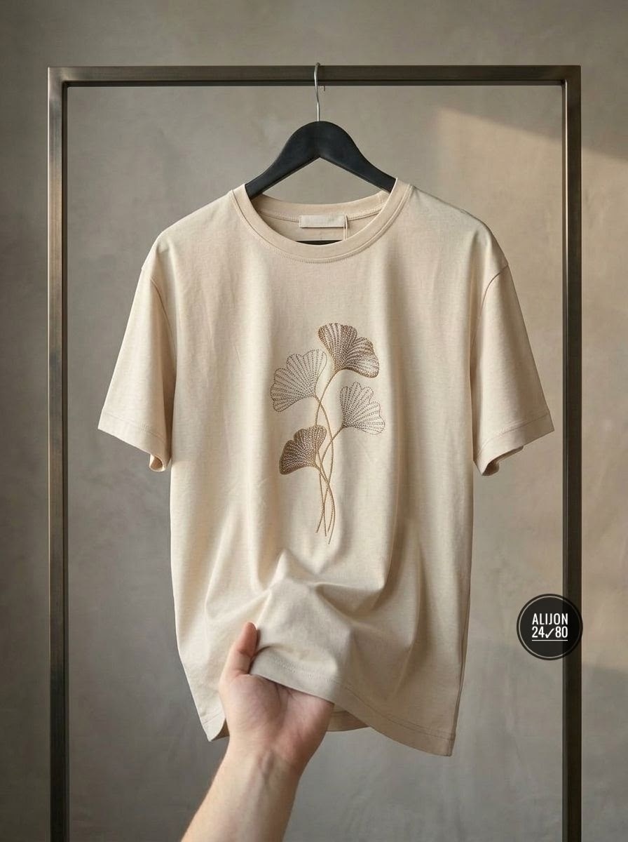 футболки женская,дизайн футболки,бежевая футболка,футболка стиль,футболка с принтом