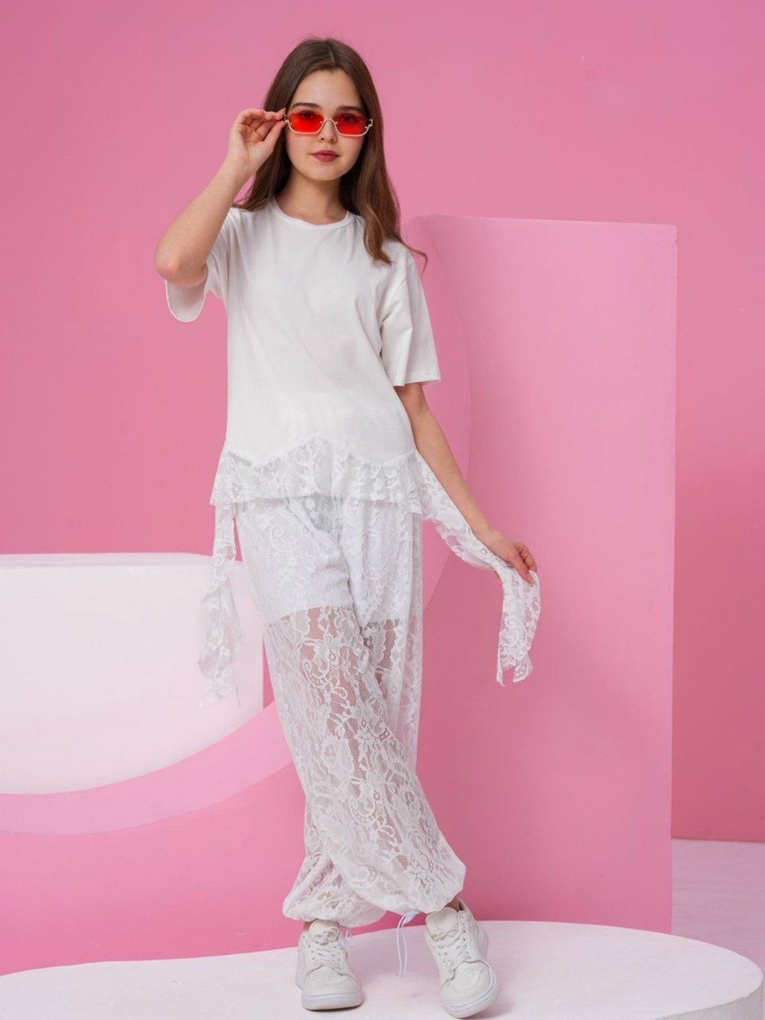 кружевная юбка,брюки женские кружевные,брюки из кружева,костюм брючный белый,кружевные брюки