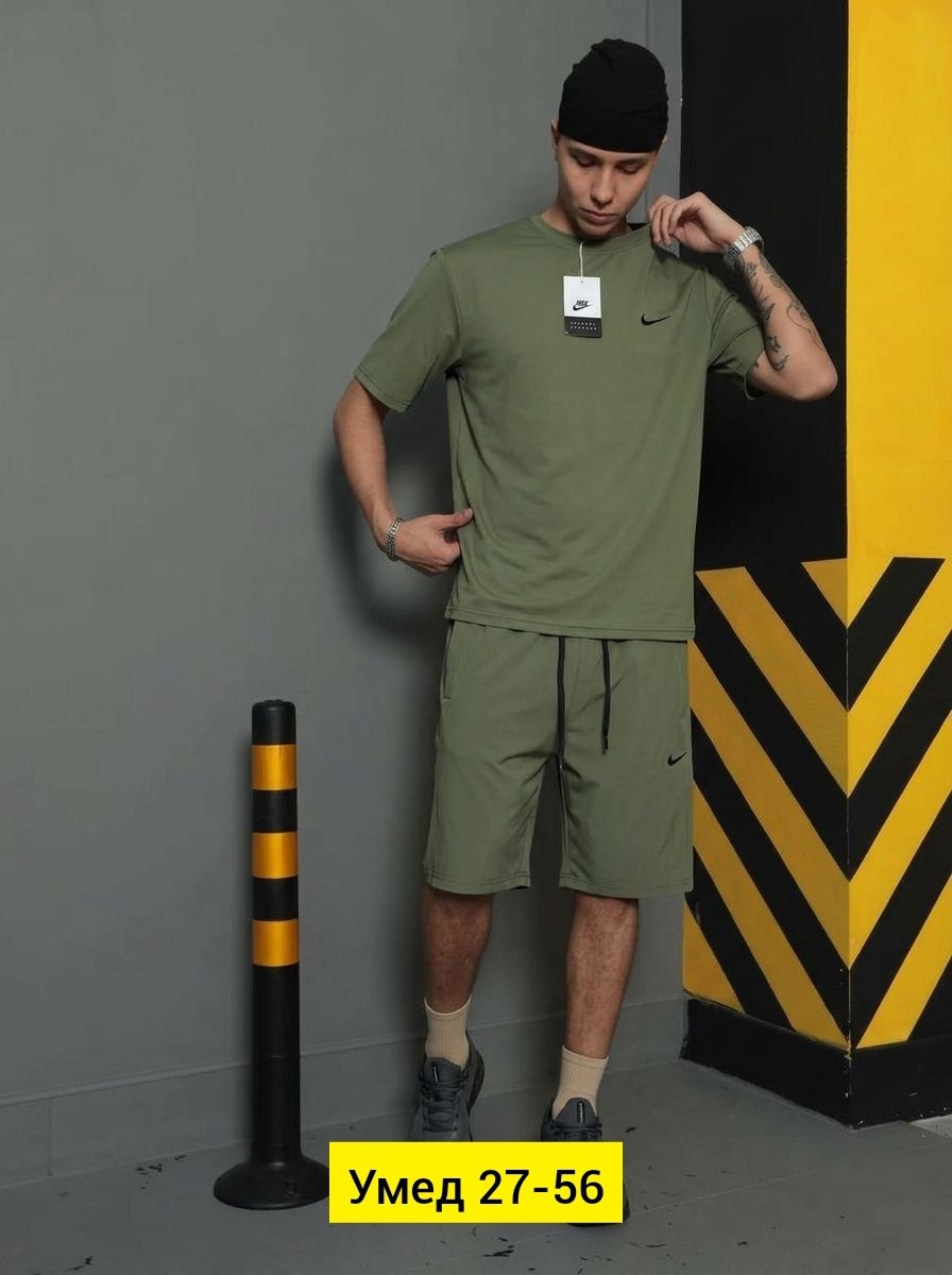 костюм спортивный мужской,мужской спортивный костюм с шортами и футболкой,костюм спортивный летний с футболкой и шортами,мужской спортивный костюм с шортами,костюм спортивный