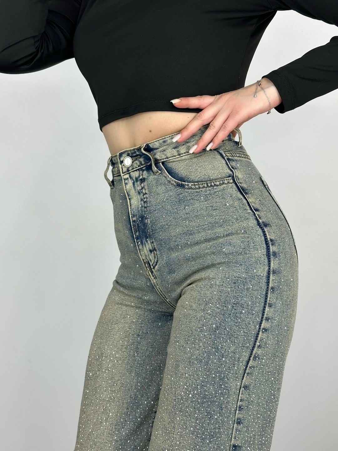 женские джинсы,джинсы широкие,джинсы женские широкие,модные джинсы,джинсы