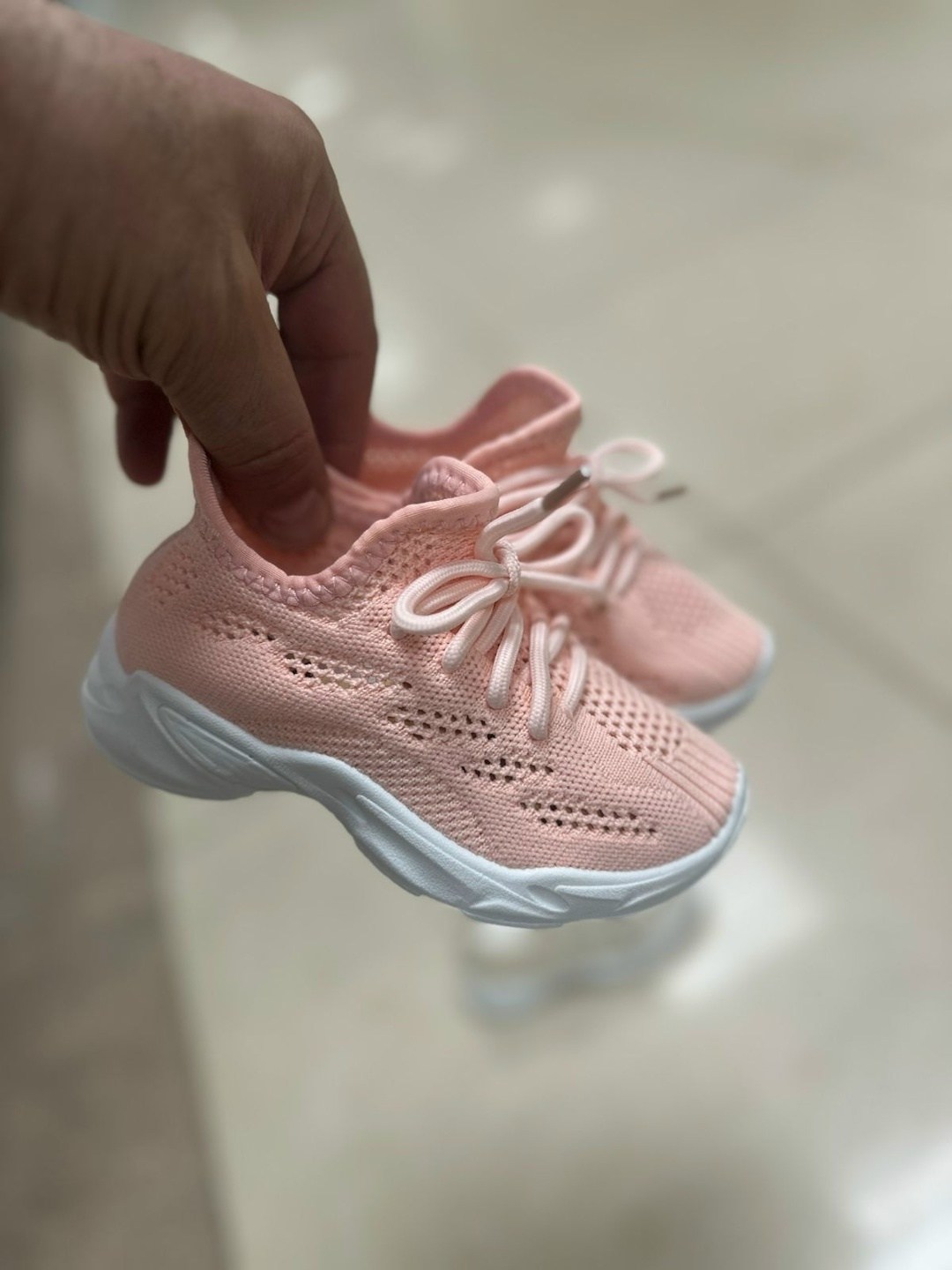 кроссовки,детские кроссовки,женские кроссовки,кроссовки для девочек,персиковые кроссовки