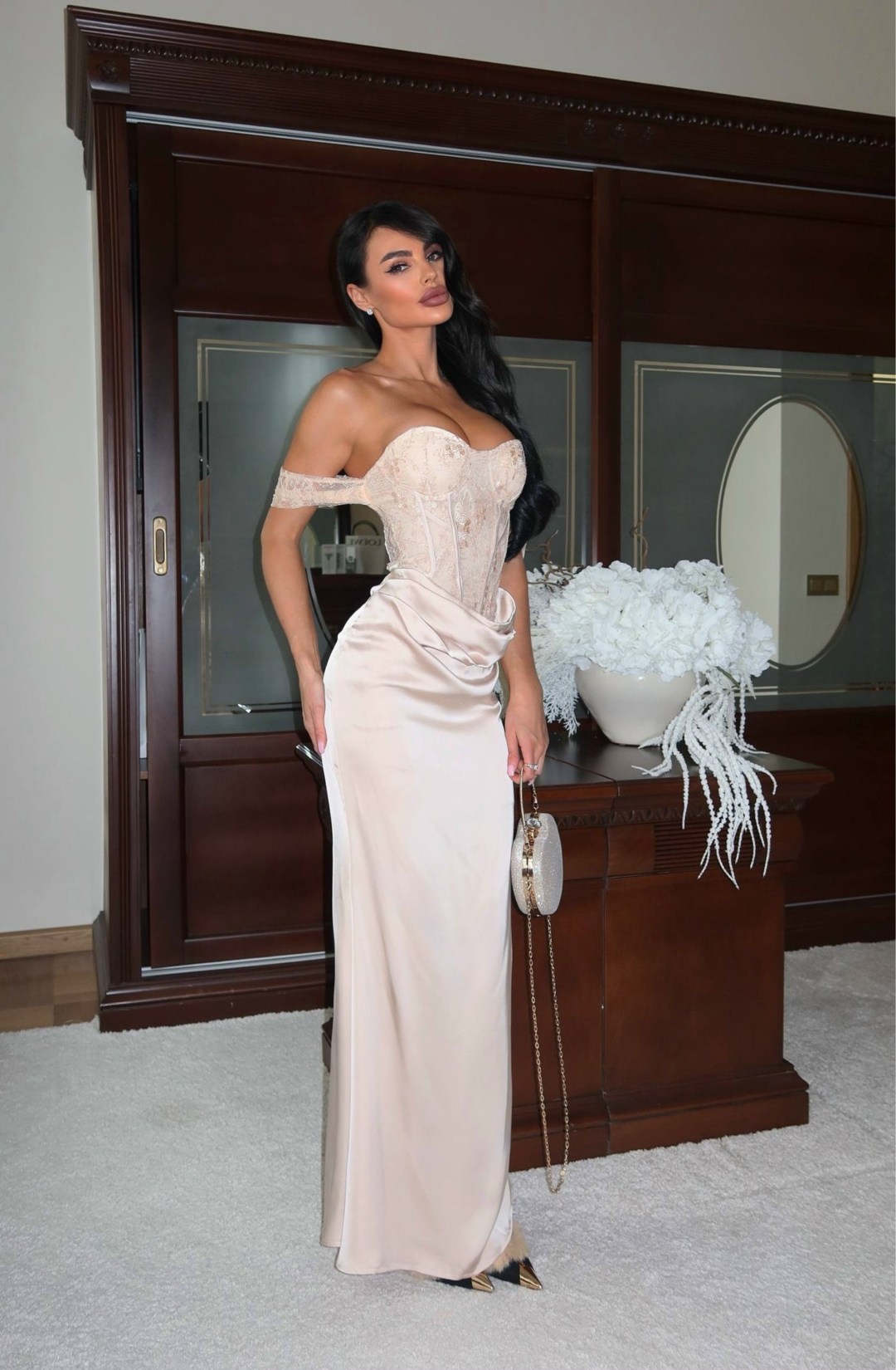 девушка,атласное платье,модное вечернее платье,женское атласное длинное платье на бретельках с рюшами и 3d цветами,платье