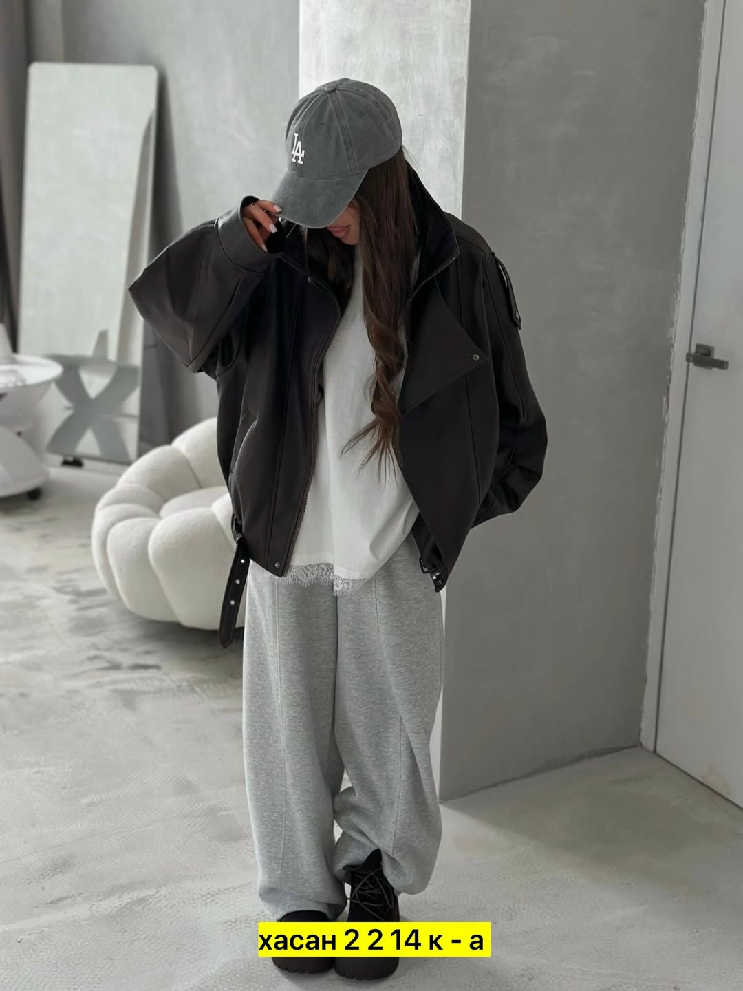 куртка бомбер,кожаная куртка,куртка свободного кроя,женская кожаная куртка,куртка