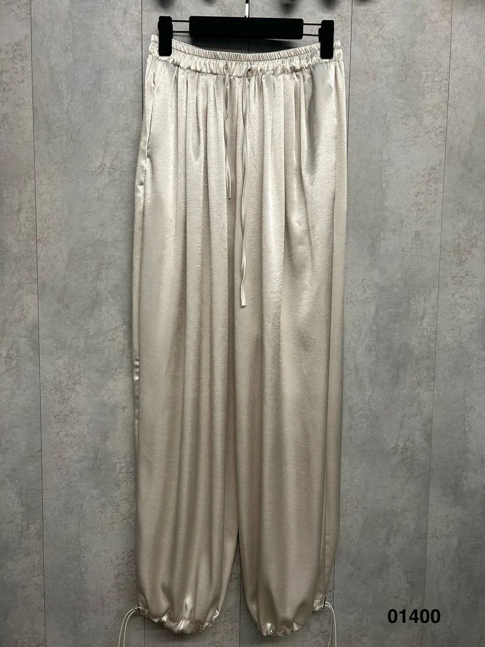 повседневные брюки,атласные брюки,брюки шелковые,широкие брюки,одежда брюки
