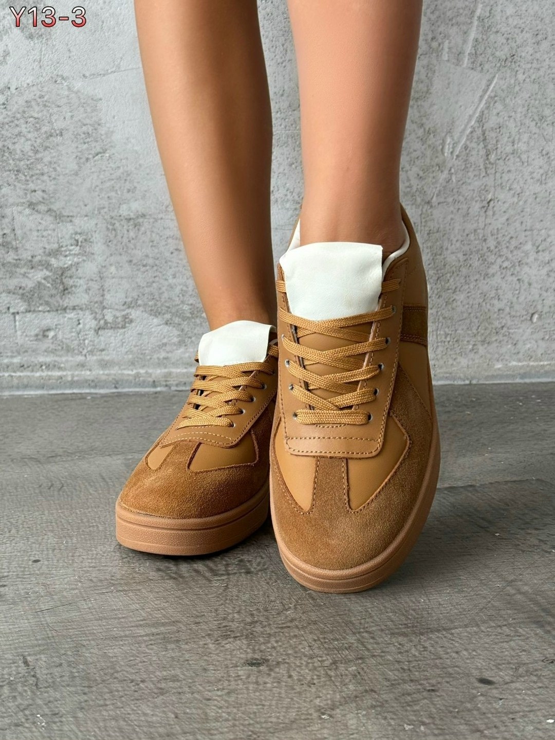 ,замшевые кроссовки,замшевые кеды,спортивная ,коричневые кроссовки