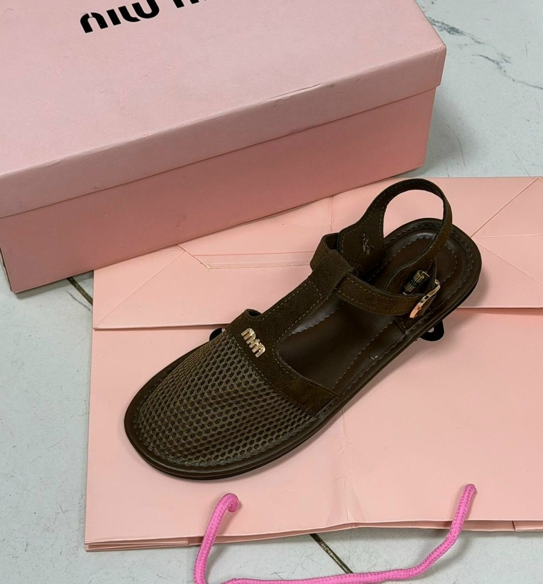 ,сандалии miu miu,сандалии модные,босоножки сандали,женские сандалии
