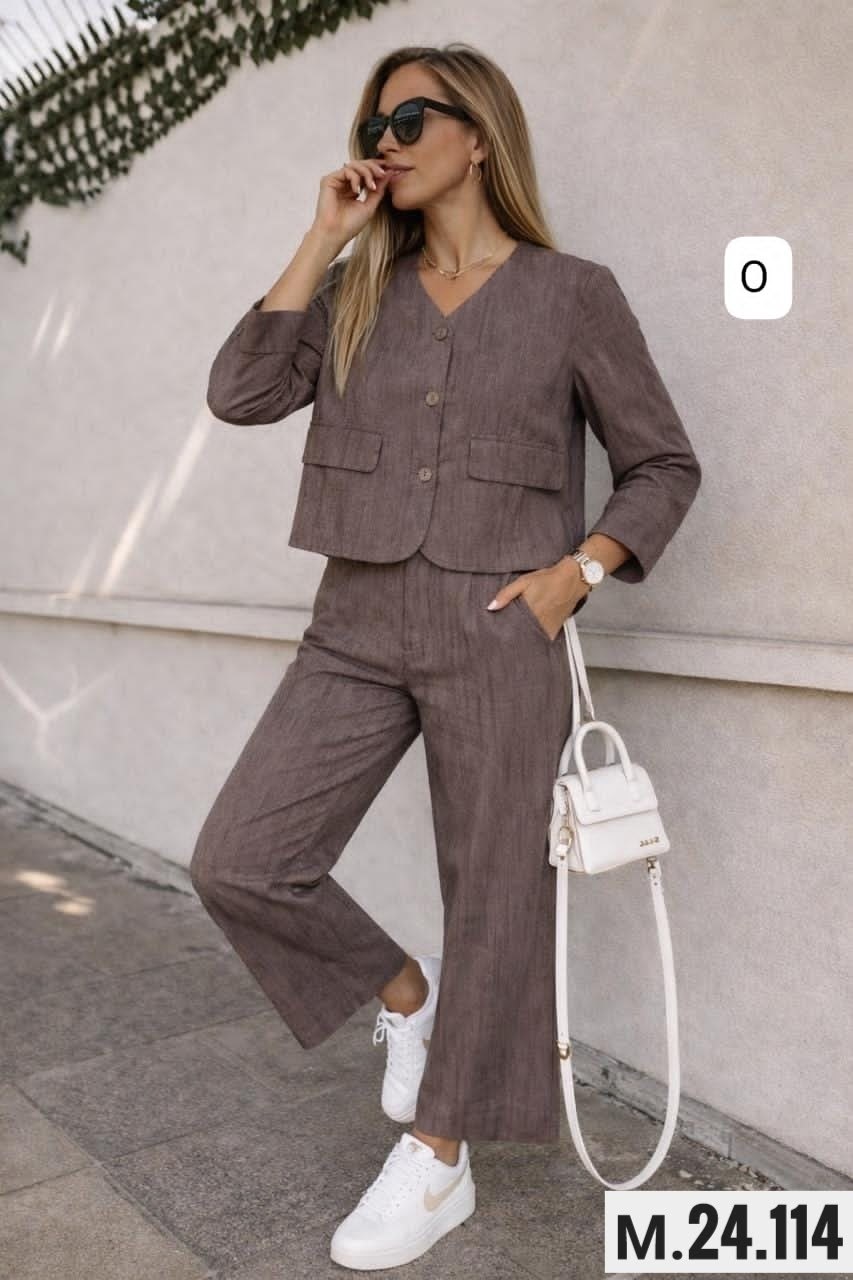 стильные костюмы,костюм женский тройка,костюм женский вельветовый,женский костюм,костюм двойка женская