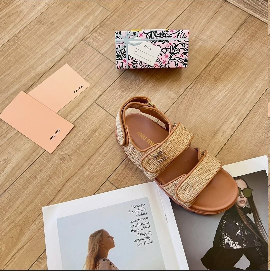 сандалии miu miu,женские сандалии,женские сандали,модные сандалии,босоножки модные