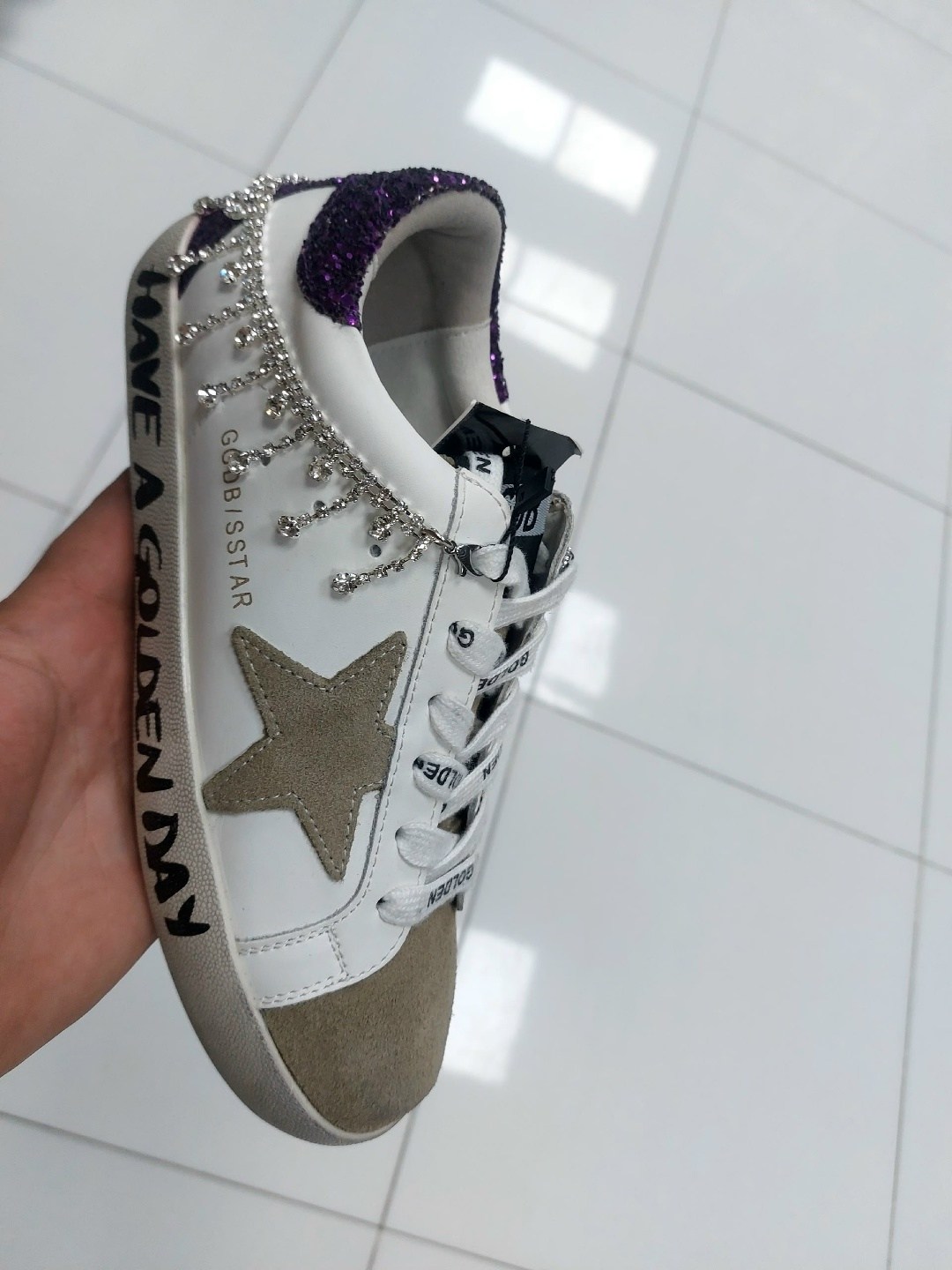 ,кроссовки golden goose,модные кроссовки,женские кроссовки,повседневная