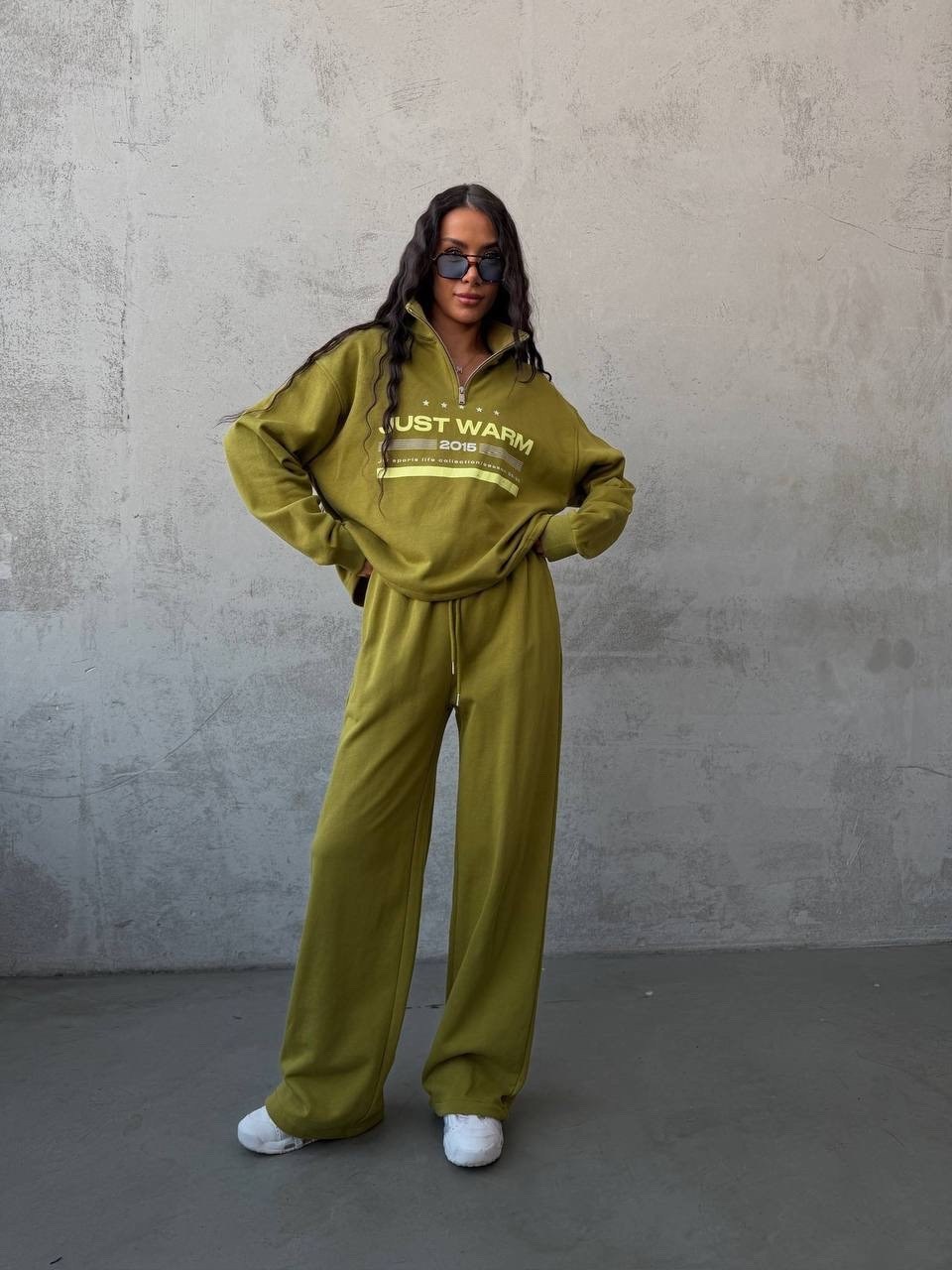 спортивный костюм,спортивные штаны,костюм спортивный женский,красные широкие джоггеры kaiia,спортивный костюм флис