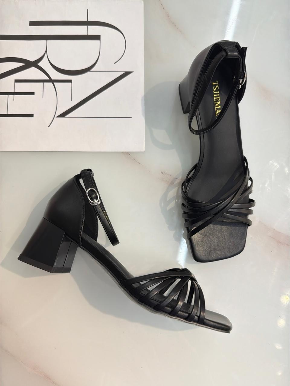 босоножки на каблуках,женские босоножки,замшевые босоножки,босоножки на квадратном каблуке,босоножки