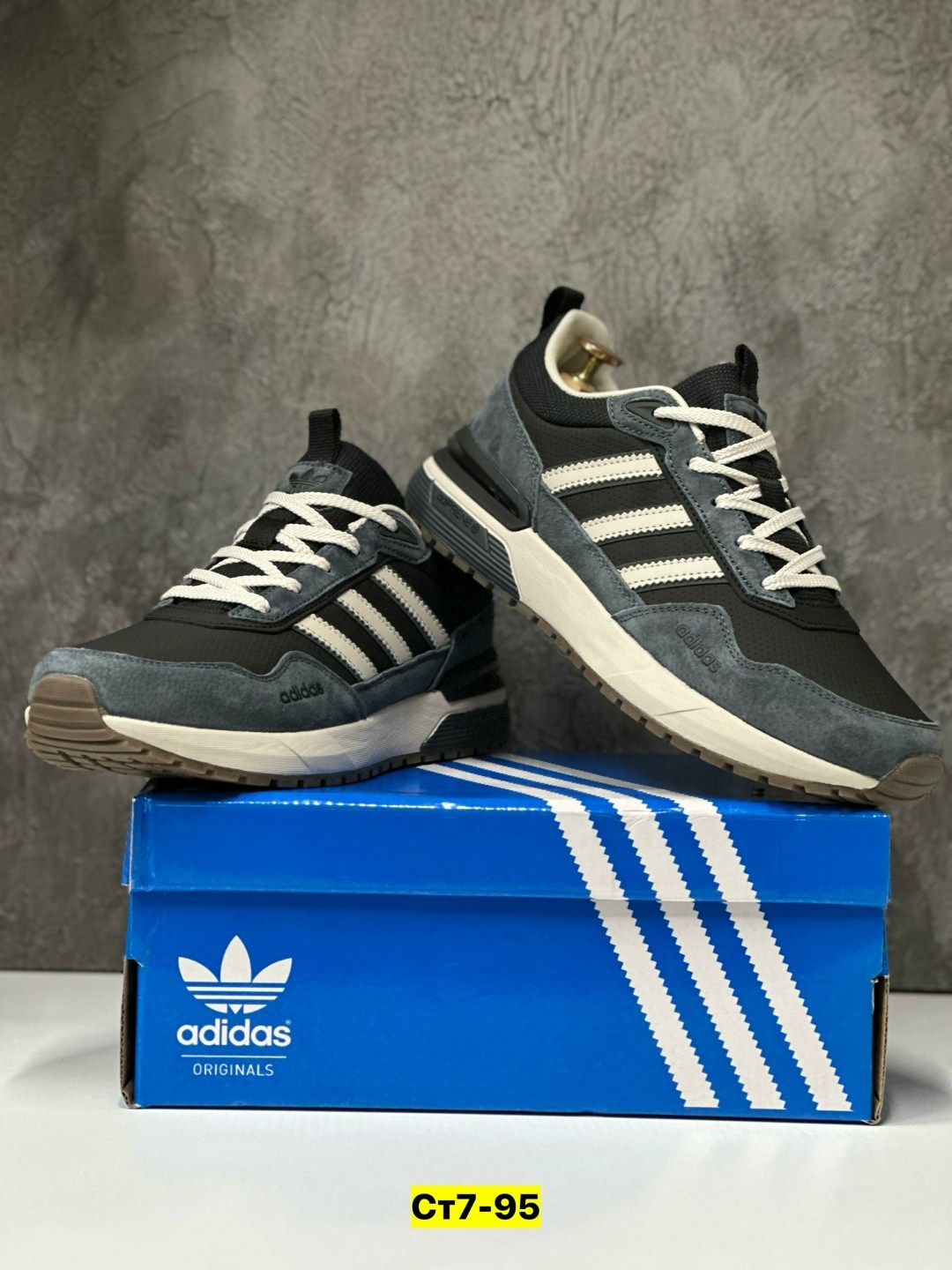 кроссовки мужские adidas,adidas кроссовки,зимние кроссовки adidas,зимние кроссовки adidas retropy f2 hi,кроссовки