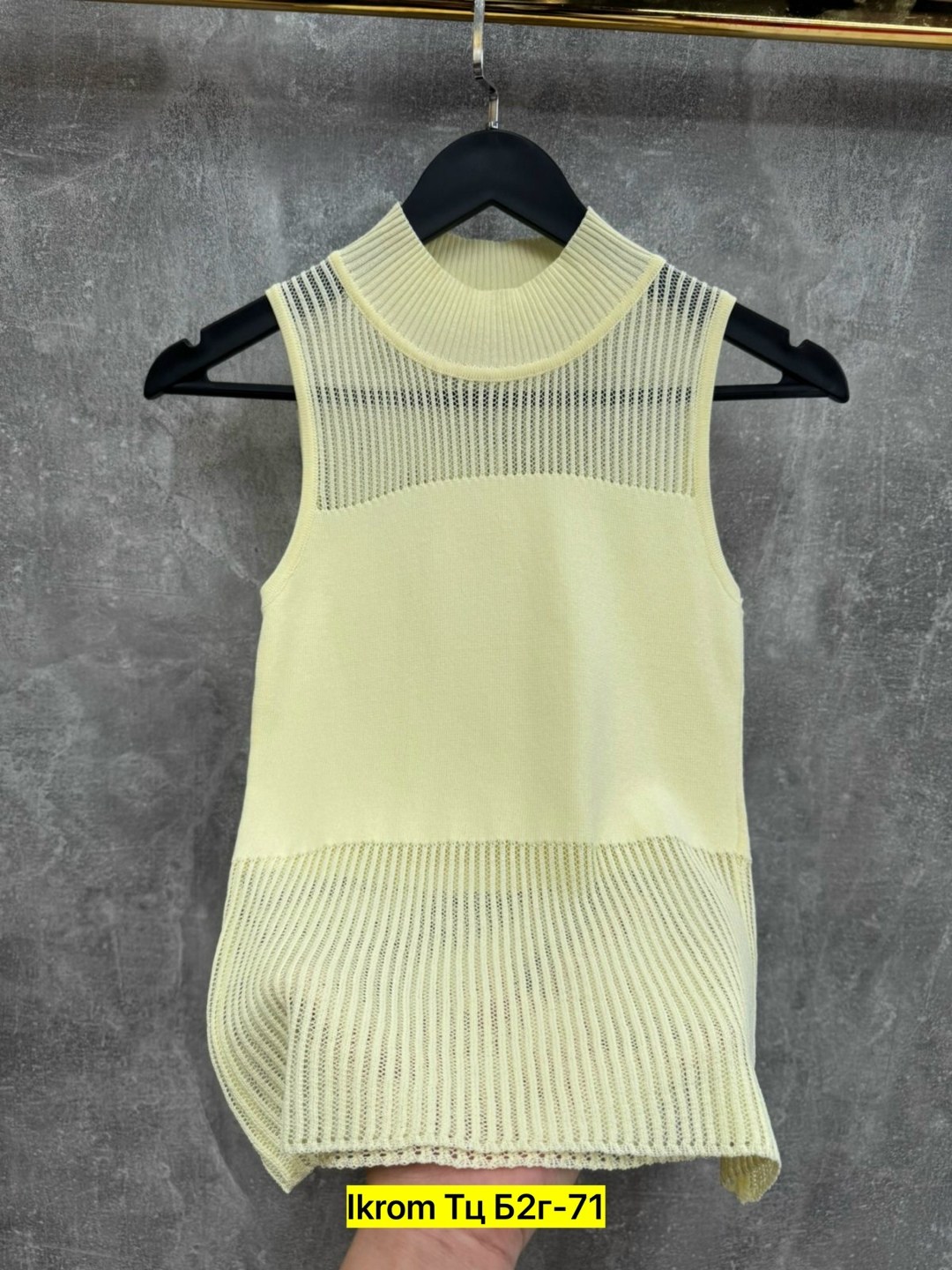 трикотажный топ,вязаные майки,вязаные жилеты,трикотажный жилет,вязаные топы