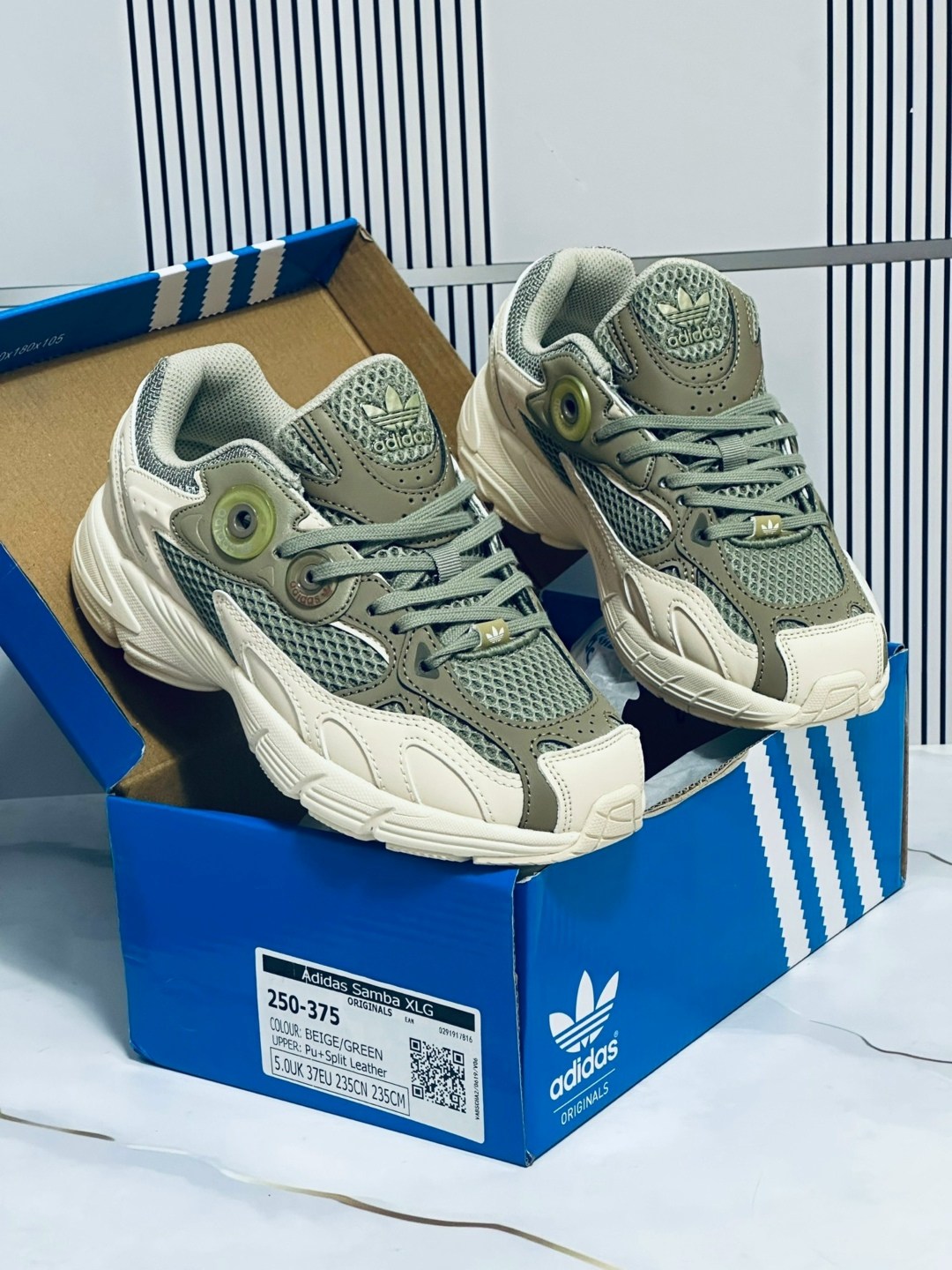 кроссовки adidas,кроссовки,adidas кроссовки женские,кроссовки мужские женские adidas,кроссовки женские adidas astir