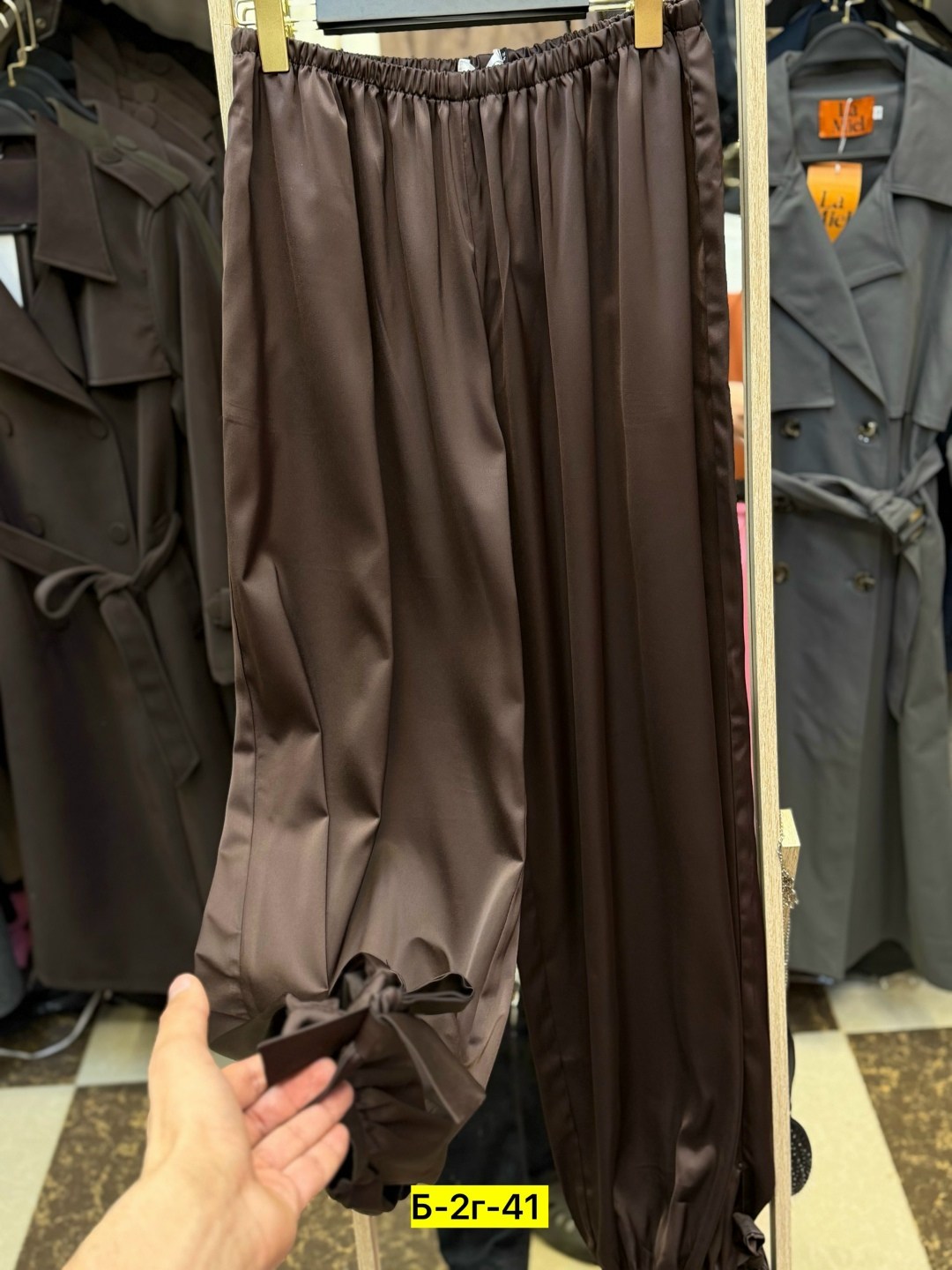 атласные брюки палаццо,атласные штаны палаццо,шелковые брюки,атласные штаны,атласные брюки палаццо от cushnie