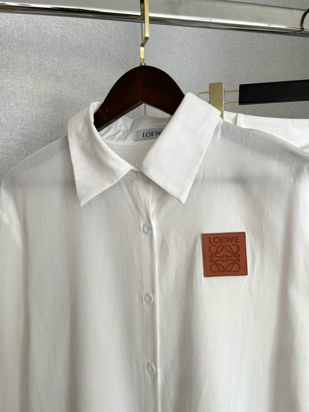 платье рубашка,рубашка женская белая,женская рубашка,белый костюм с юбкой,платье рубашка белое