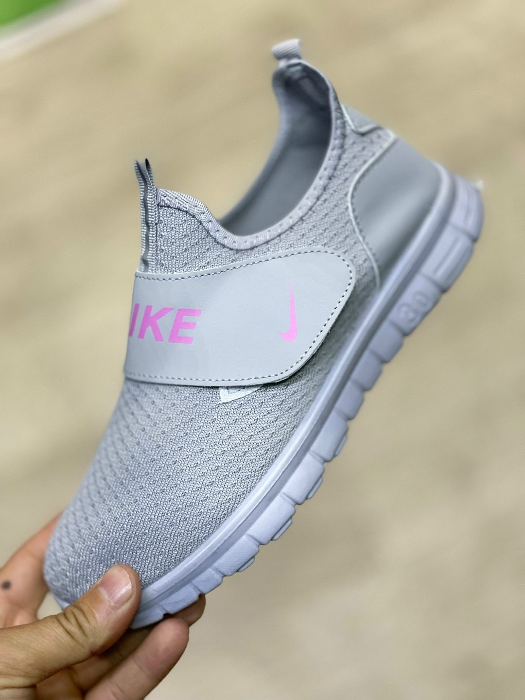 женские кроссовки nike,кроссовки,женские кроссовки, спортивная,кроссовки женские летние