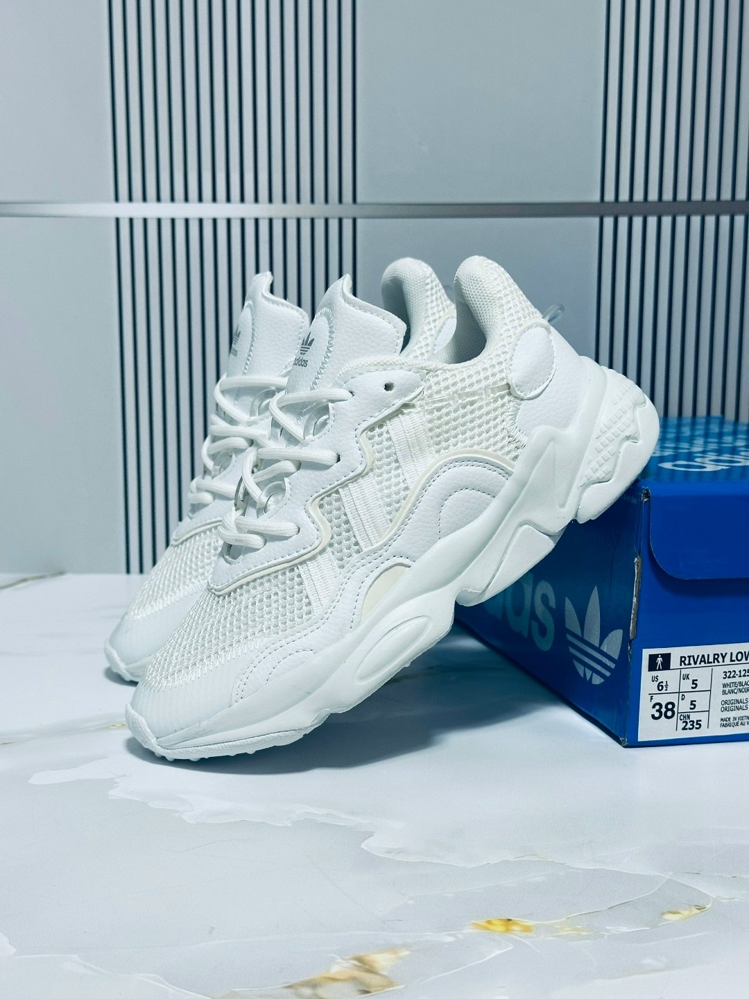 кроссовки adidas ozweego,кроссовки ozweego originals adidas,кроссовки adidas ozweego originals adidas цвет бежевый серый,adidas originals ozweego,кроссовки женские adidas ozweego