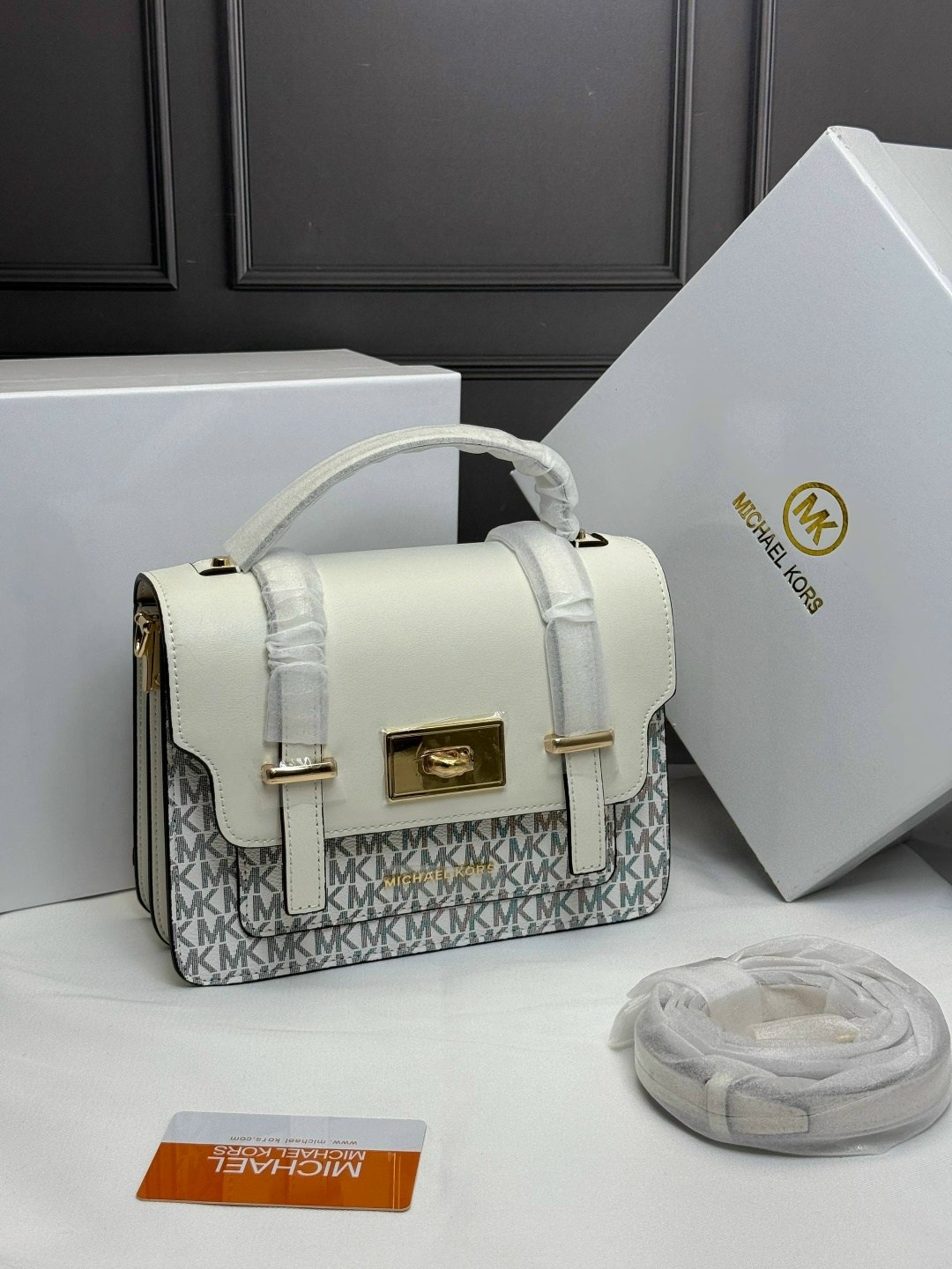 сумка женская michael kors,сумка michael kors,сумка женская michael kors оригинал,сумка женская michael kors кожаная,женская сумка на плечо michael kors