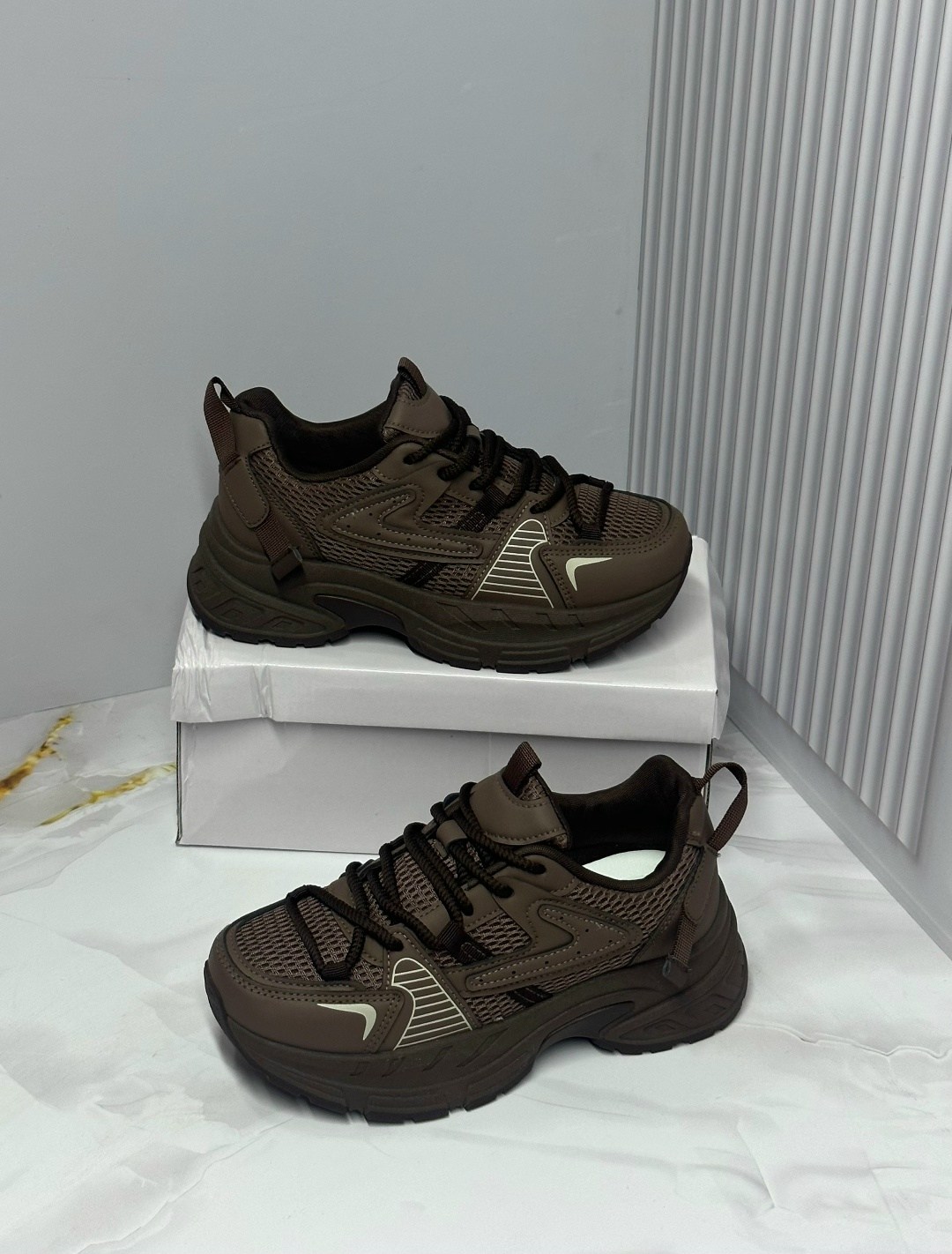 женские кроссовки,кроссовки для женщин,массивные кроссовки,кроссовки кроссовки женские,повседневные кроссовки