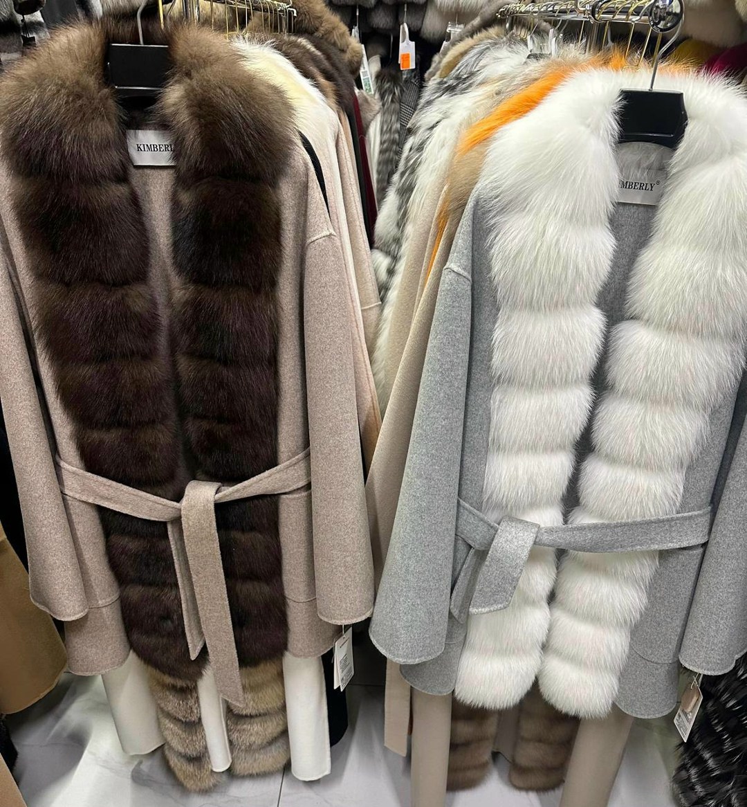 пальто с мехом песца yana kraft brand,пальто из песца,пальто с мехом,пальто с мехом песца,пальто с натуральным мехом northfox